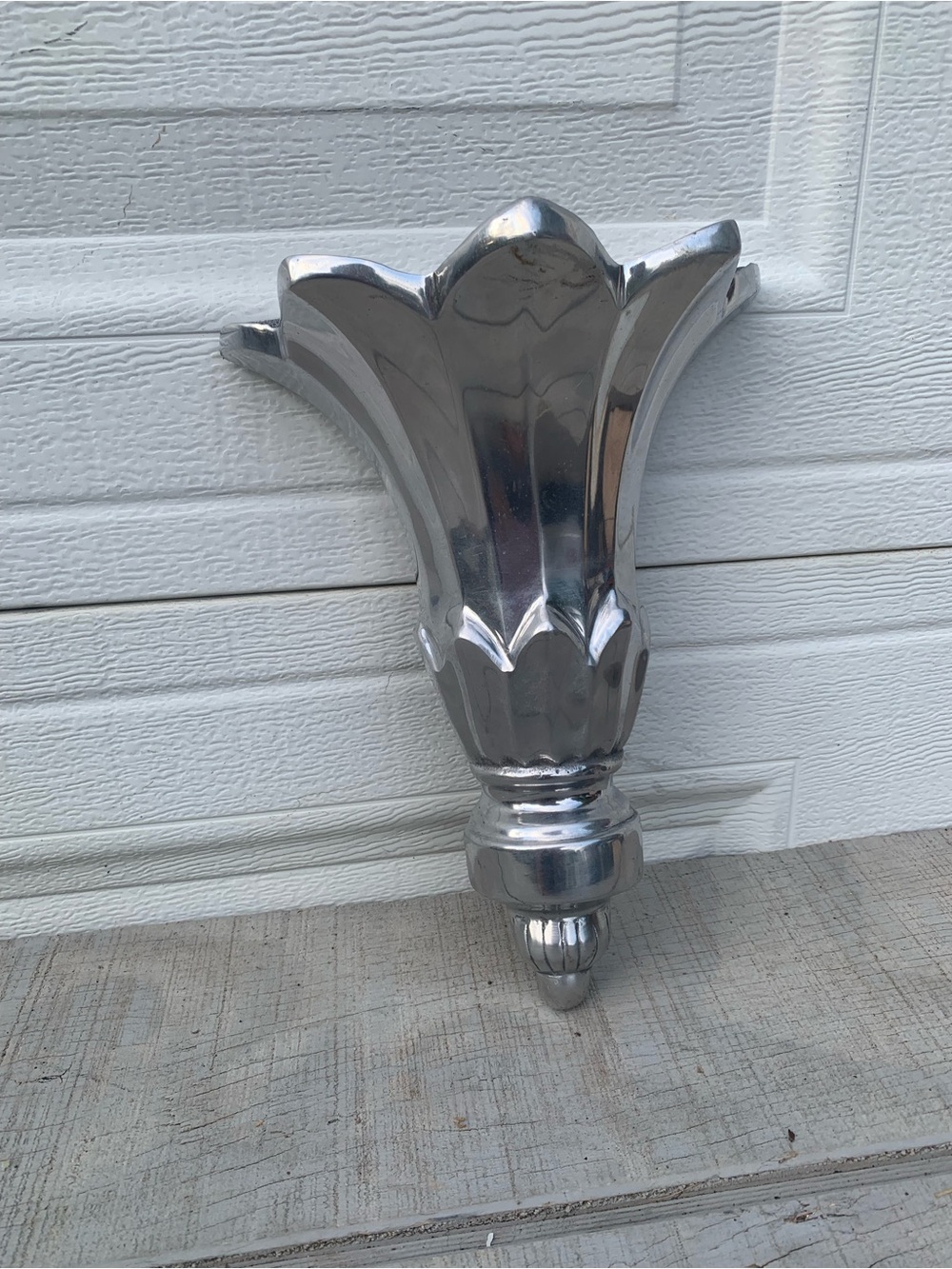 Vintage Cast Aluminum Wall Pocket Vase Art Deco Floral India Hanging Planter 11”